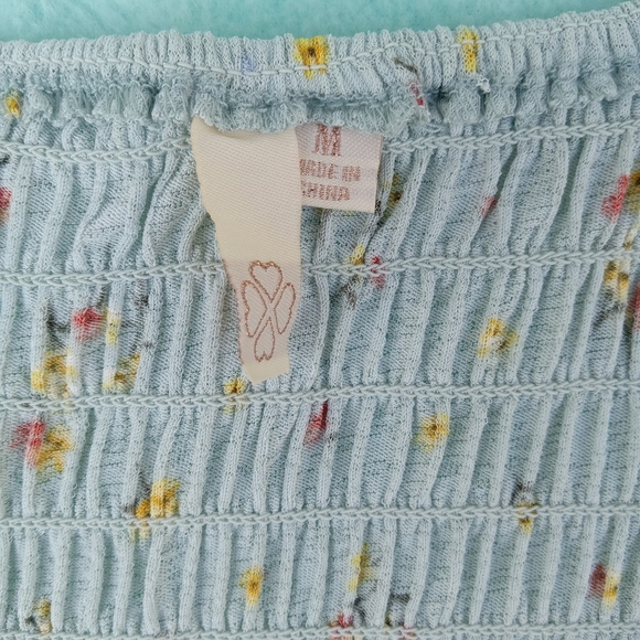 Mint Green Babydoll Floral Top Evolutionary Apparel Puff Sleeve V-Neck Size M - Picture 3 of 9